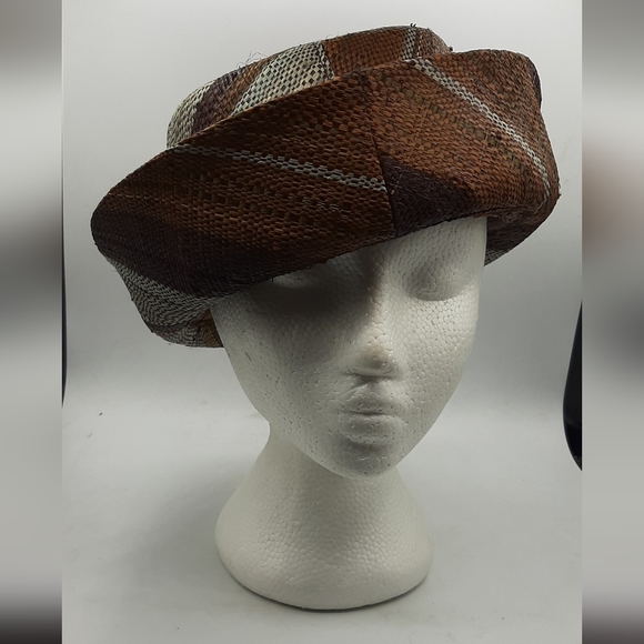 Beau Chapeau Hat Shop 100% Raphia Multicolored Brown Hat With Bow Like New - Picture 3 of 8